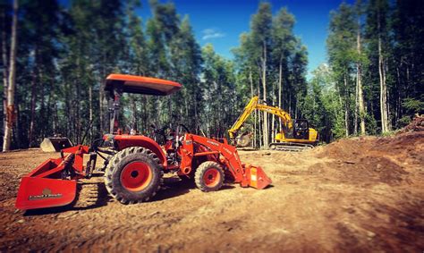 Earth Moving Equipment in Surprise, AZ 